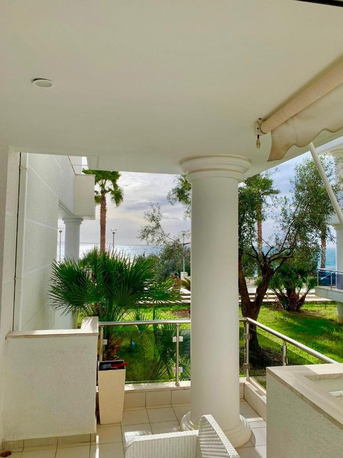 Loli Luxury White Sarandë